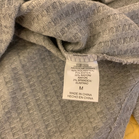 Women’s gray sweater - Picture 10 of 10